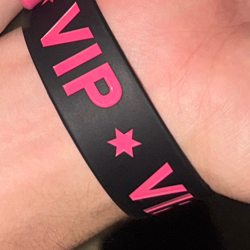 VIP Bracelet (Black/Pink)